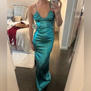 Liv Foster dress! Size 2! NWT
